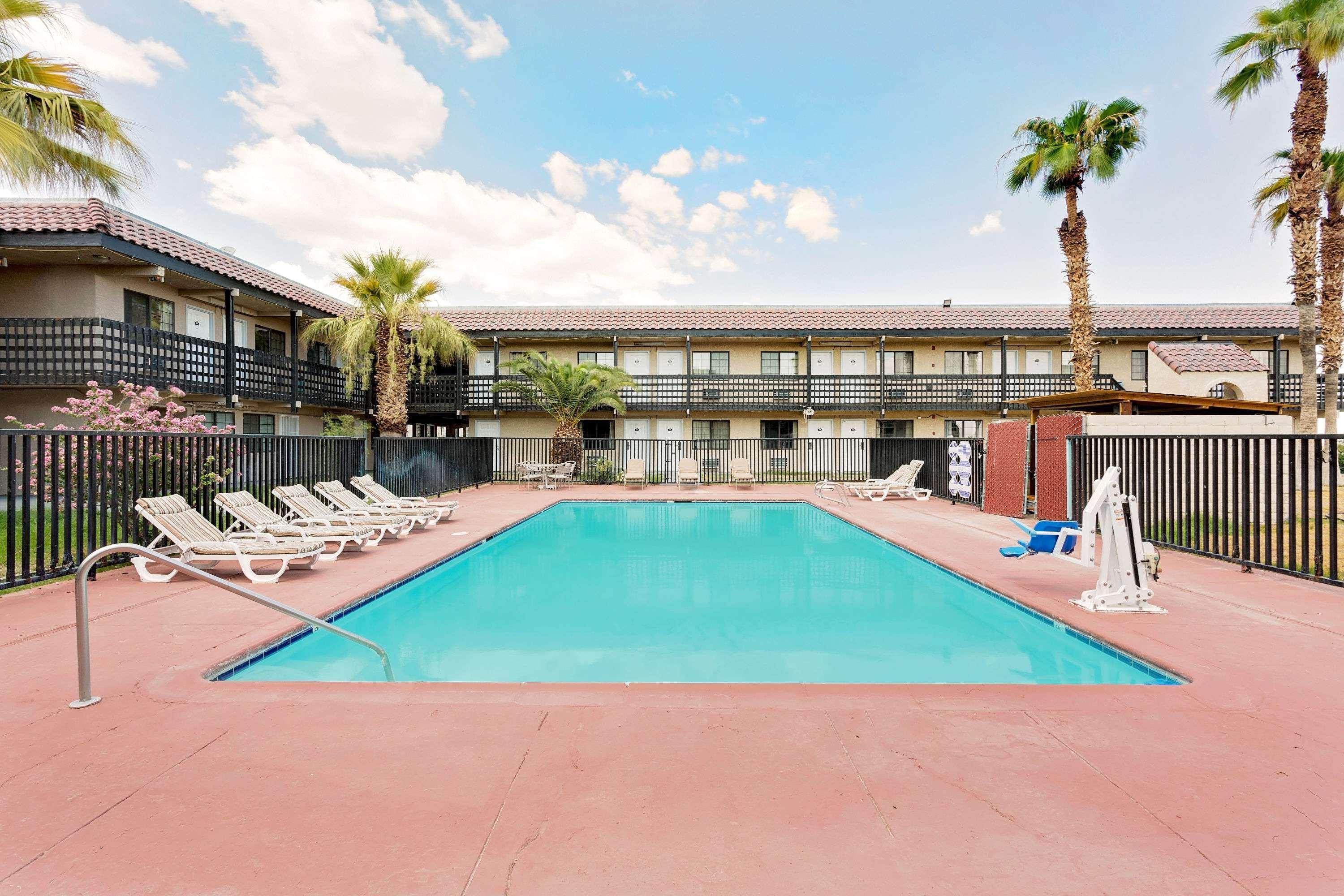 Days Inn & Suites By Wyndham Needles Exterior foto